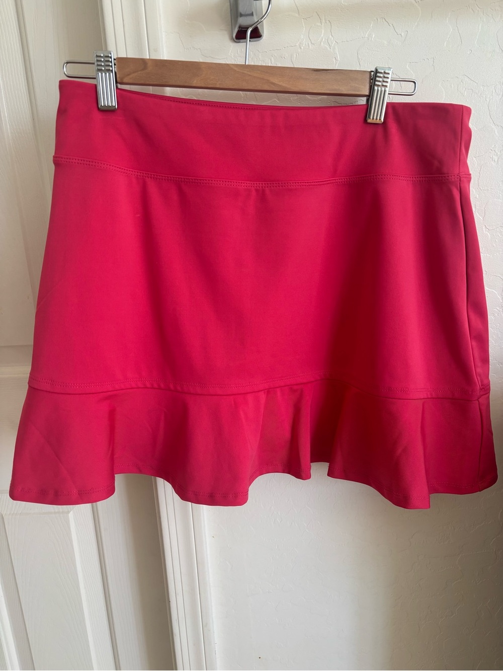 Tommy Bahama Bright Pink Ruffle-Hem Skort with pocket L